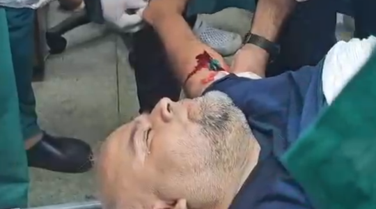طائرات الاحتلال المسيّرة تستهدف طاقم الجزيرة في خان يونس جنوب قطاع غزة