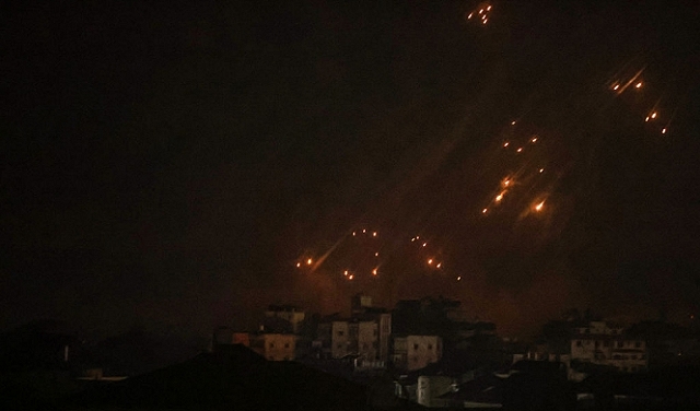 غزة: الاحتلال يرتكب مجزرة في مخيم المغازي.. معظم الشهداء والجرحى نساء وأطفال