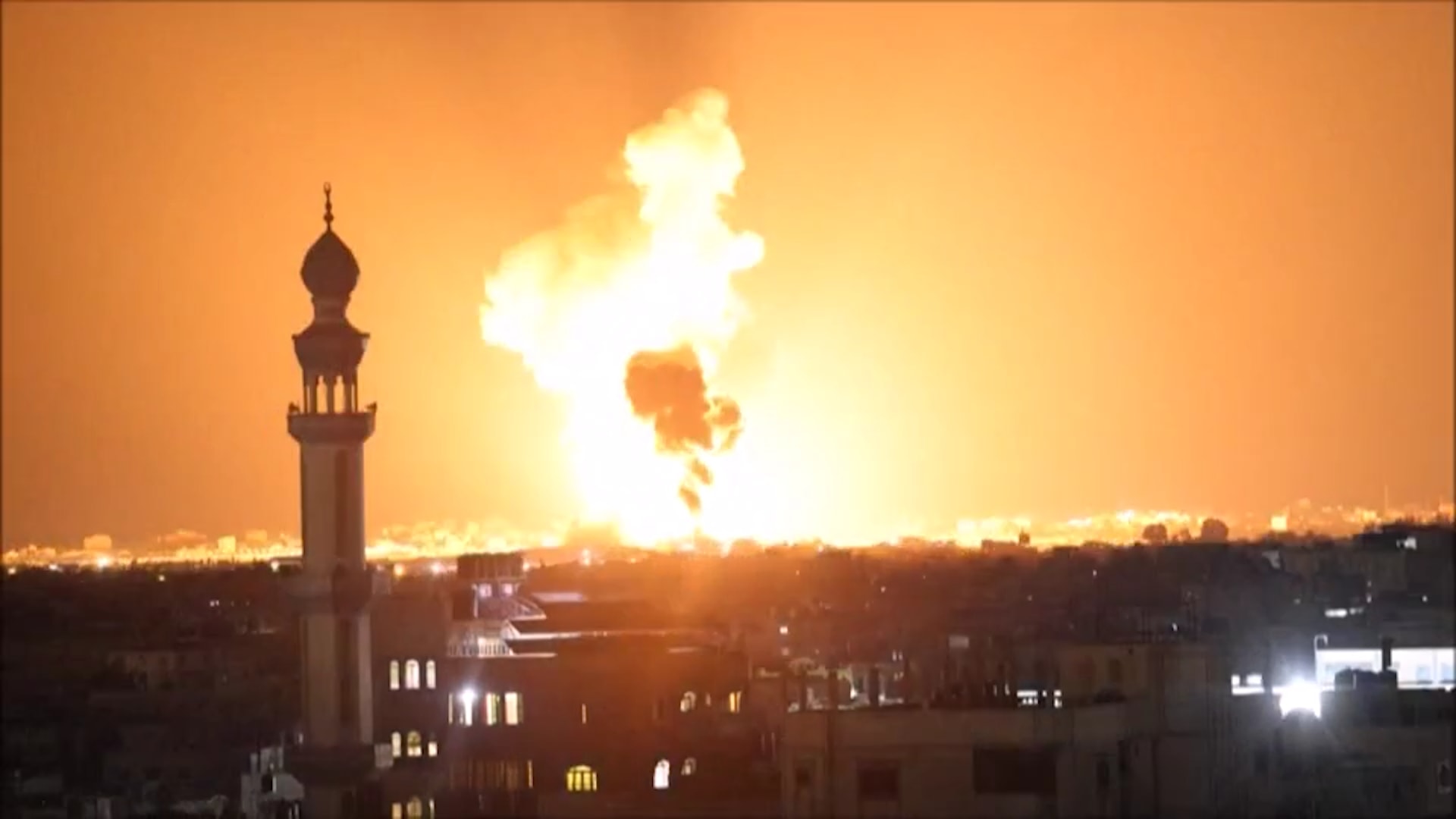 اغتيال رئيس مجلس الشورى لحماس في غزة.. قصف إسرائيلي في لبنان