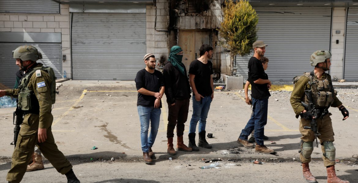 استشهاد فلسطيني وإصابة 3 آخرين في هجوم للمستوطنين قرب بيت لحم.. والاحتلال يتحدث عن اختطاف إسرائيلية