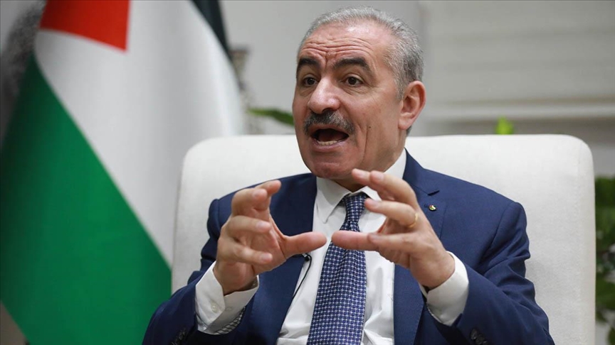 اشتية: زيارة الأشقاء العرب لفلسطين رسالة تأكيد لوحدة الموقف والدم العربي