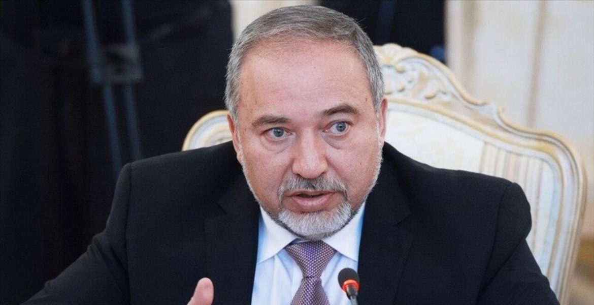 ليبرمان يدعو لضرب إيران بالنووي: لا يمكن هزيمة حماس وحزب الله إلا بهذه الطريقة