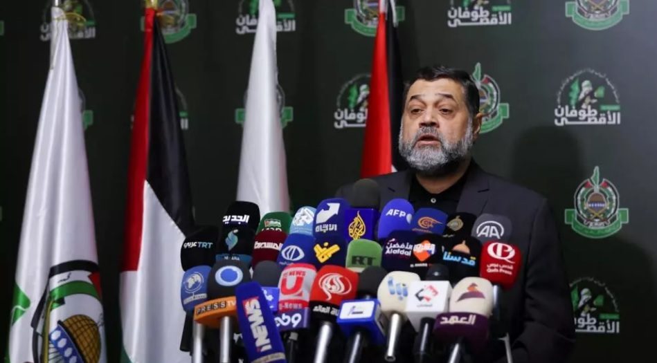 أسامة حمدان: المقاومة تتمتع بـ”قدرة عالية” للاستمرار في الحرب.. تحدث عن رسالة سيبعثها السنوار قريباً