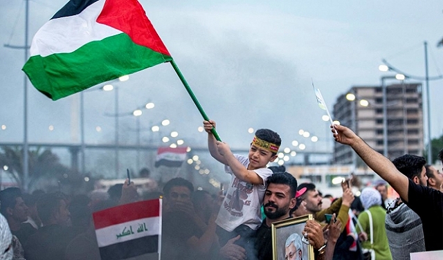 بغداد: عراقيون يقتحمون مكاتب قناة "MBC" بعد وصفها قادة من المقاومة بالإرهاب