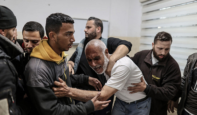 اعتقال مرضى أثناء نقلهم للعلاج وسقوط قذائف في "غلاف غزة" ومقتل جندي إسرائيلي شماليّ القطاع