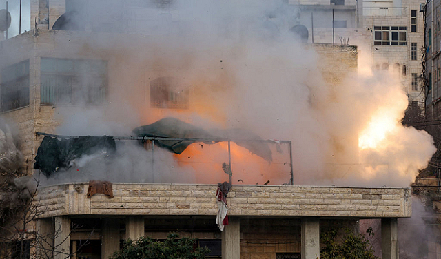 عدوان الاحتلال بالضفة: مصابون وتفجير منازل ومقتل إسرائيلية أُصيبت بعملية دهس قبل أيام