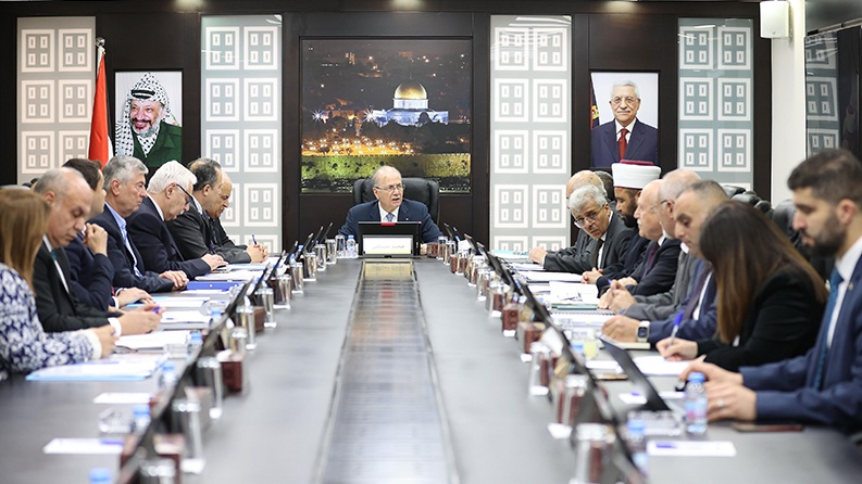 مجلس الوزراء ينسَب للرئيس بحل 5 مؤسسات حكومية غير وزارية