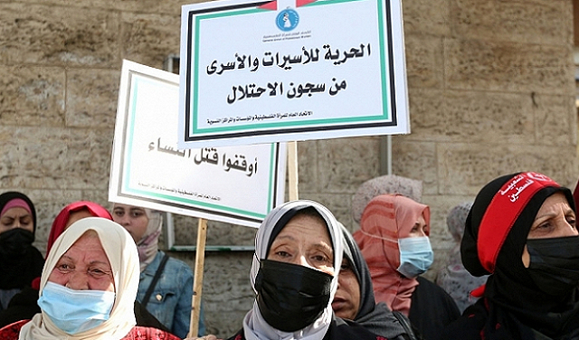أسيرات "الدامون" يتعرضن لاعتداءات وعقوبات وأسرى "عوفر" لإهمال طبي وأوضاع قاسية