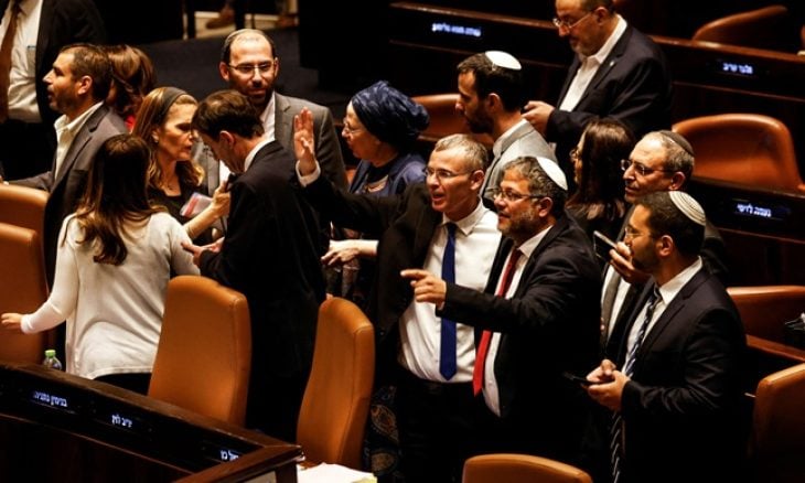 تعميق الشرخ الإسرائيلي.. الكنيست يقر قانونًا يغير وجه القضاء