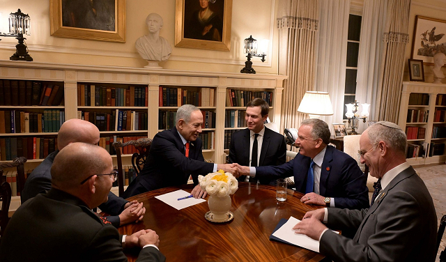 نتنياهو يبحث الملف الإيراني مع ويتكوف وكوشنر في واشنطن