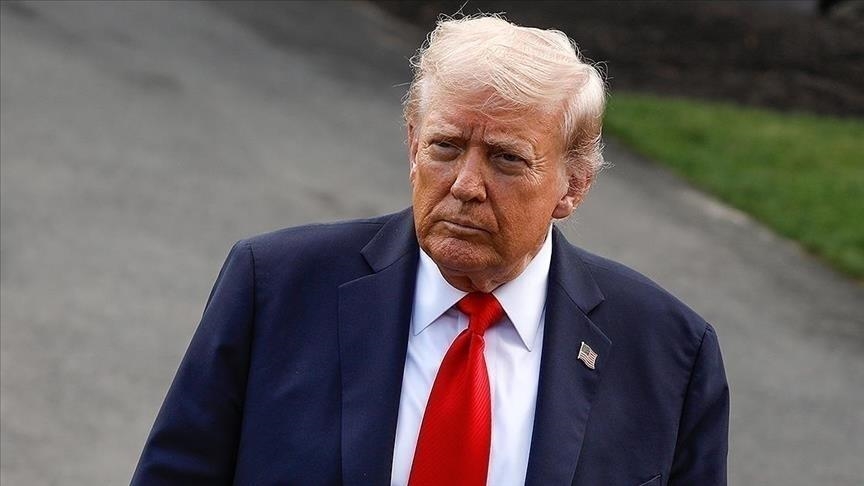 ترامب يرفع التعريفة الجمركية العالمية من 10 إلى 15 بالمئة