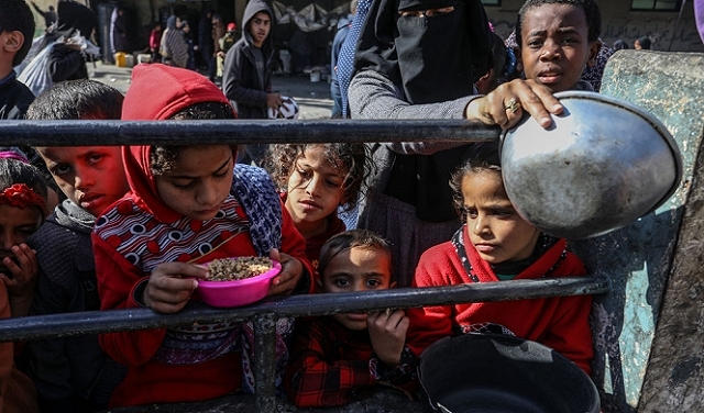 "أونروا": تجنّب المجاعة في غزة يرتبط بتوفر إرادة سياسيّة حقيقيّة