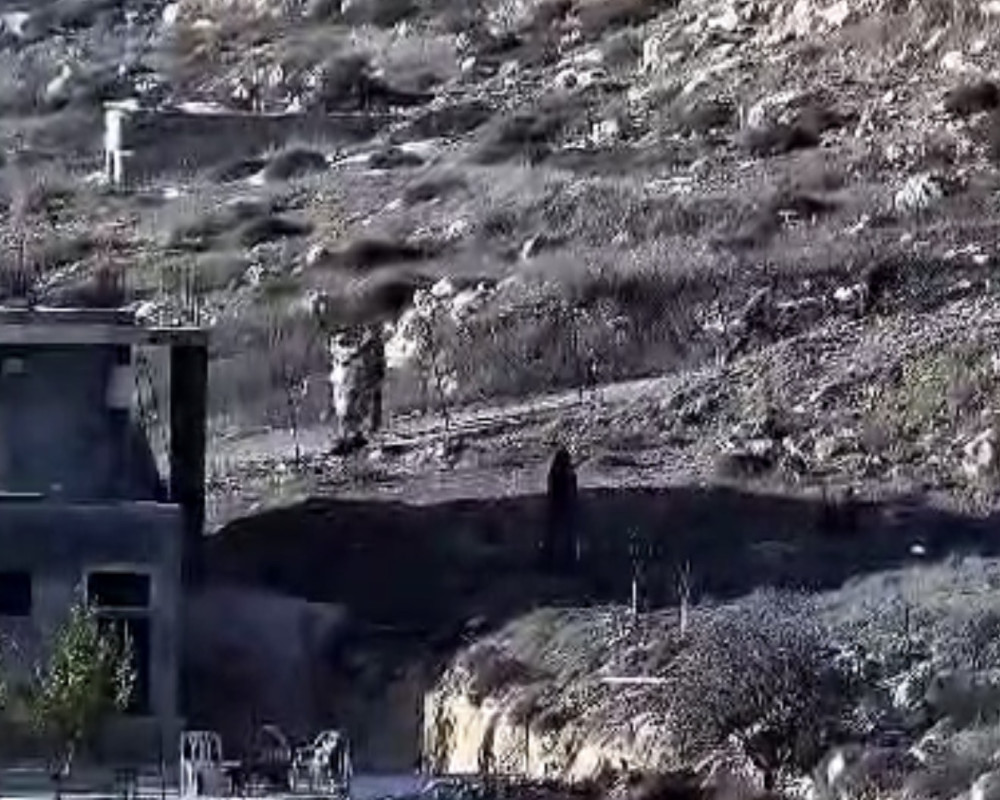 بيت لحم : عائلة نصر الله في خلايل اللوز تتعرض لاعتداء همجي من قبل المستوطنين وتطالب بوقف الاعتداءات وحمايتهم