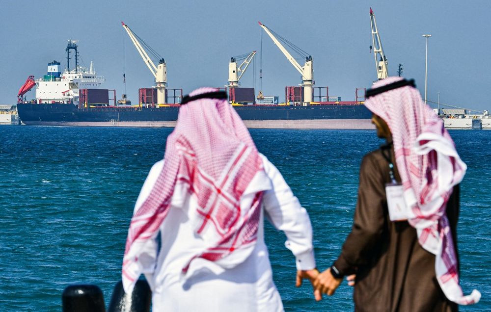 وفد تجاري إسرائيلي في السعودية.. تفاصيل تستبق صفقة التطبيع