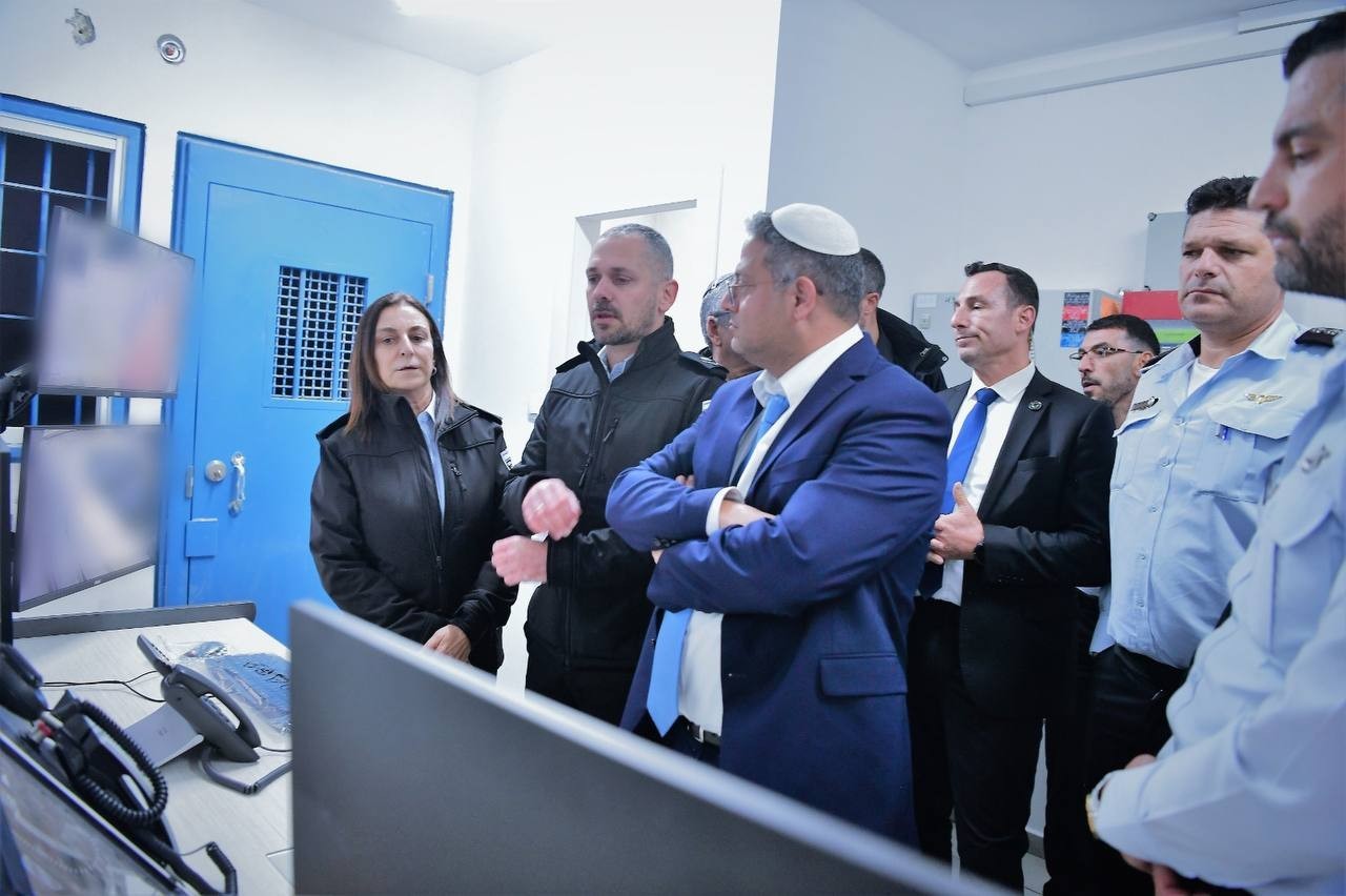 الأسرى يستعدون لخوض الإضراب في 14 من سبتمبر الجاري