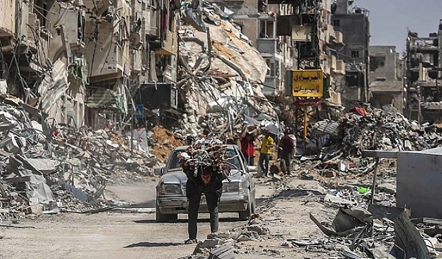 الحرب على غزة: شهداء ومصابون بالنصيرات والجيش الإسرائيلي يقرر استدعاء لواءين من قوات الاحتياط