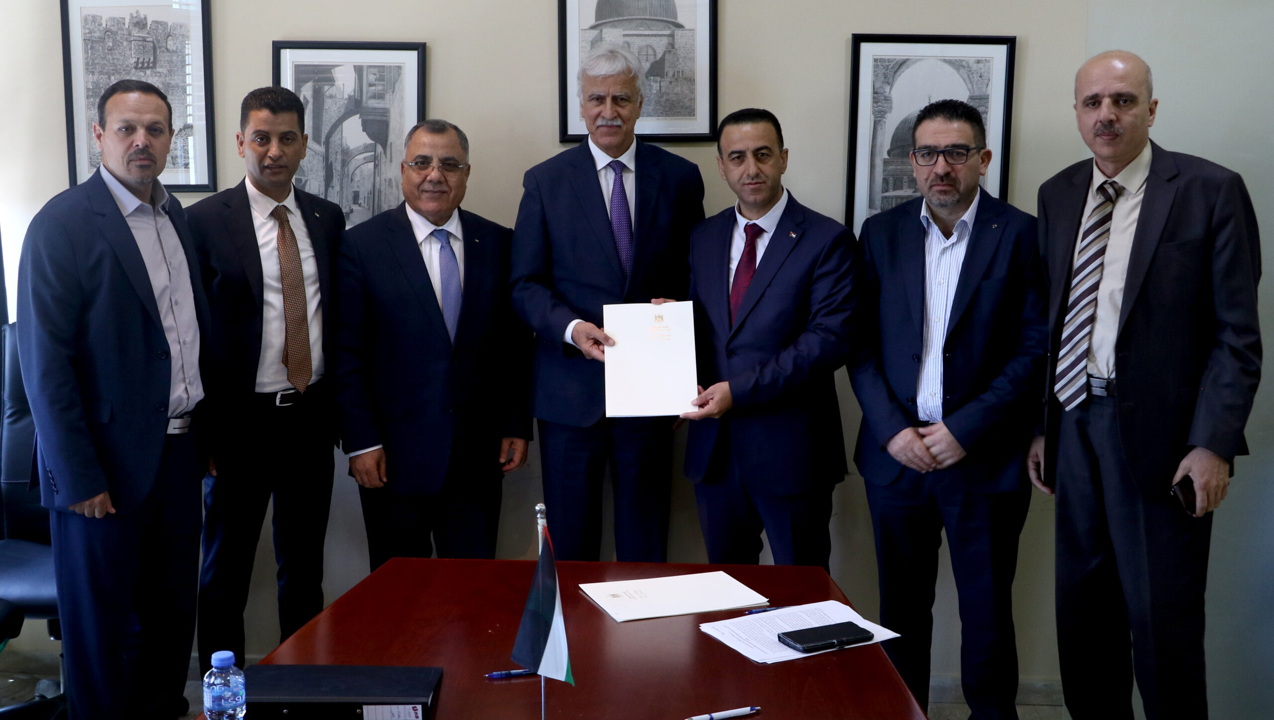 "التربية" واتحاد المعلمين يوقعان اتفاقية لتعديل تاريخ منح علاوة طبيعة العمل