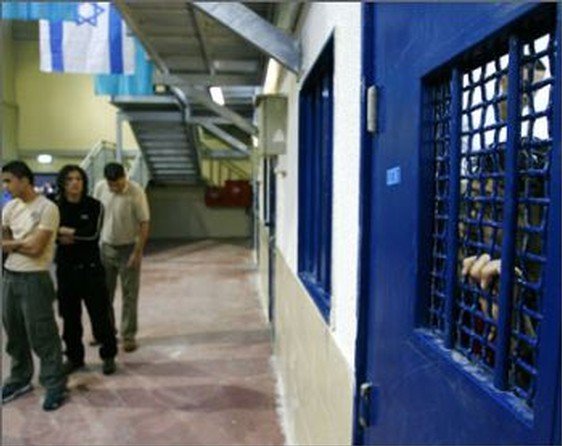 محكمة الاحتلال في سالم تصدر أحكاماً بحق 12 أسيراً محكمة سالم