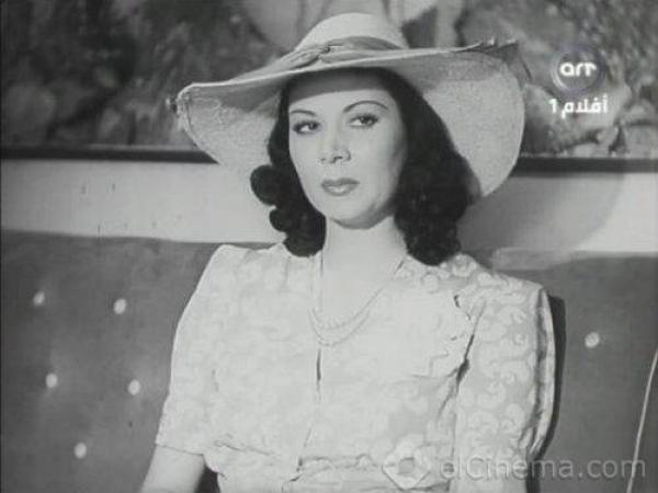 قصة فنانة جندتها إسرائيل! صورة الفنانة