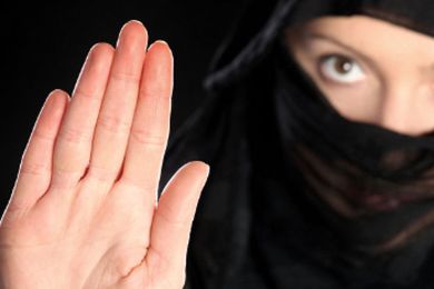 بريطاني ابتز "سعودية" فكانت النتيجة! صورة توضيحية