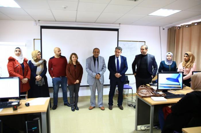 وزارة الاتصالات وبالشراكة مع بنك فلسطين يفتتحون مخيمات البرمجة الشتوية للشباب (مخيمات جيل كود(