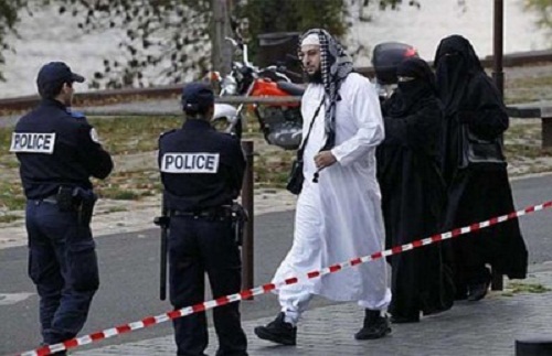 أوروبا تغير تعاملها مع المسلمين صورة توضيحية