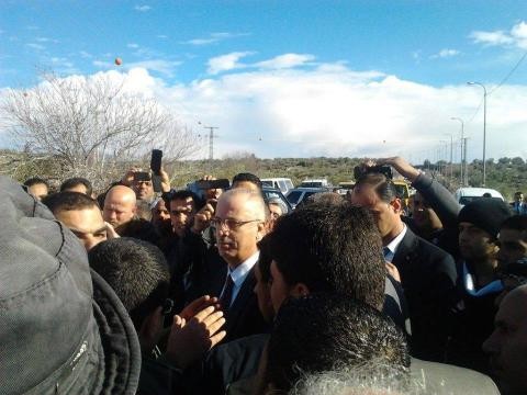 شرطة الاحتلال تعترض موكب الحمد الله شرطة الاحتلال