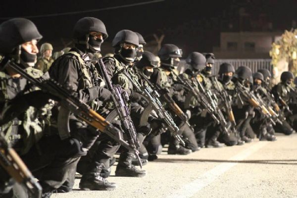 الأجهزة الأمنية تشن حملة اعتقالات في صفوف كوادر حماس بالضفة الاجهزة الامنية