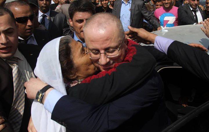 ما وراء زيارة الحمد الله لقطاع غزة رامي الحمد الله