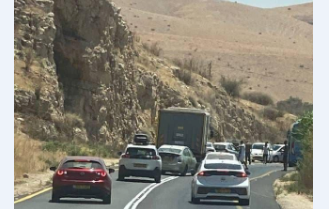 بالصور إصابتان في عملية إطلاق نار قرب حاجز الحمراء في الأغوار