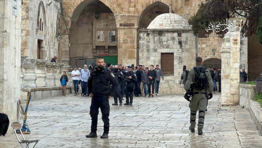 345 مستوطنًا يقتحمون الأقصى وسط إجراءات مشددة