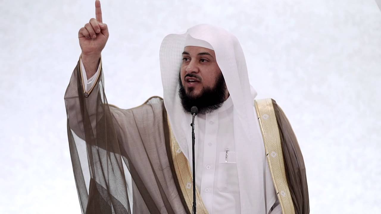 تغريدة للعريفي تسببت في طلاق سعودية من زوجها