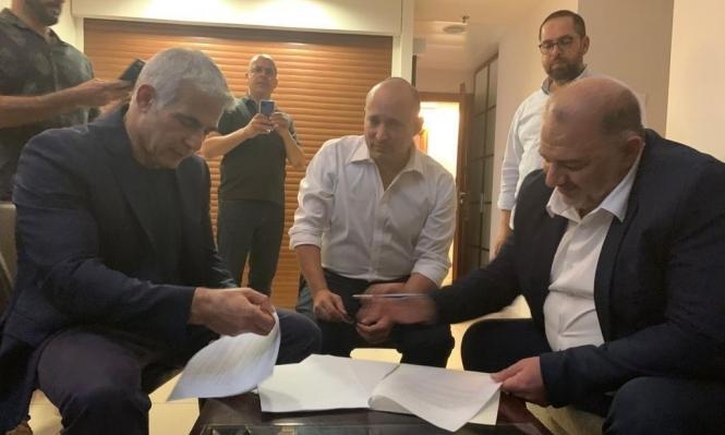 بنود الاتفاقية الائتلافية التي وقع عليها منصور عباس وافغدور ليبرمان الليلة
