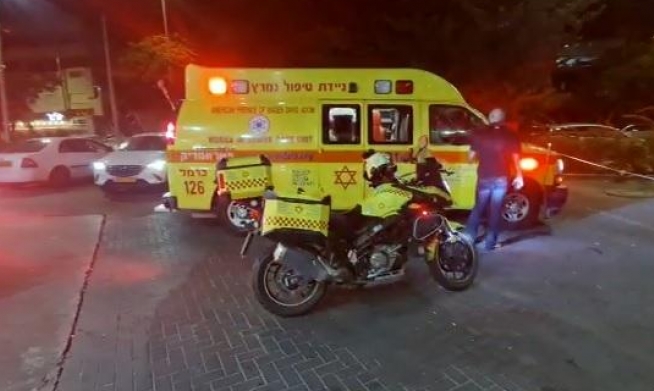 أحدهما بحالة خطيرة: إصابة أب وابنه بإطلاق نار في شفاعمرو
