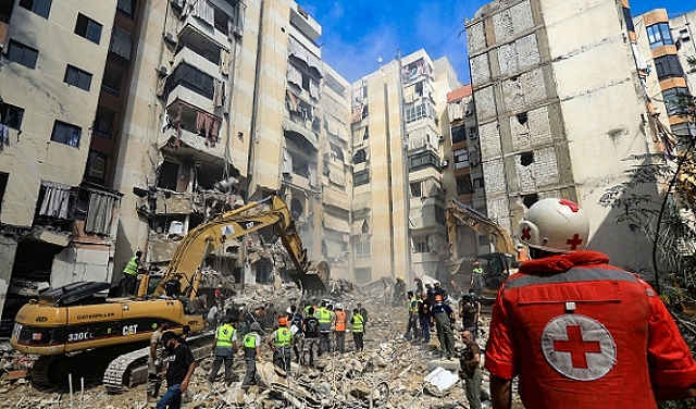 إطلاق صواريخ نحو حيفا وتل أبيب وغارات على صور