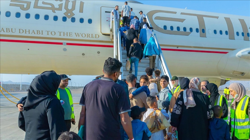 وسط الإبادة الإسرائيلية.. الإمارات تجلي 101 مريض من غزة للعلاج