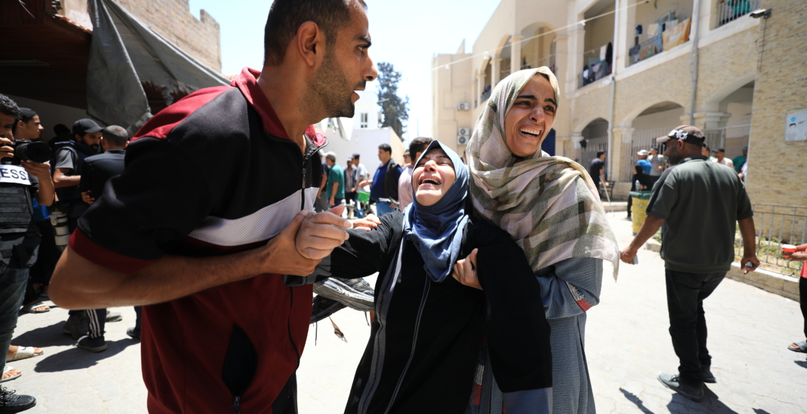 اليوم الـ285 للحرب على غزة.. تعطّل آبار المياه يفاقم المعاناة في شمال القطاع، وإغلاق معبر رفح يتسبب باستشهاد مصابين