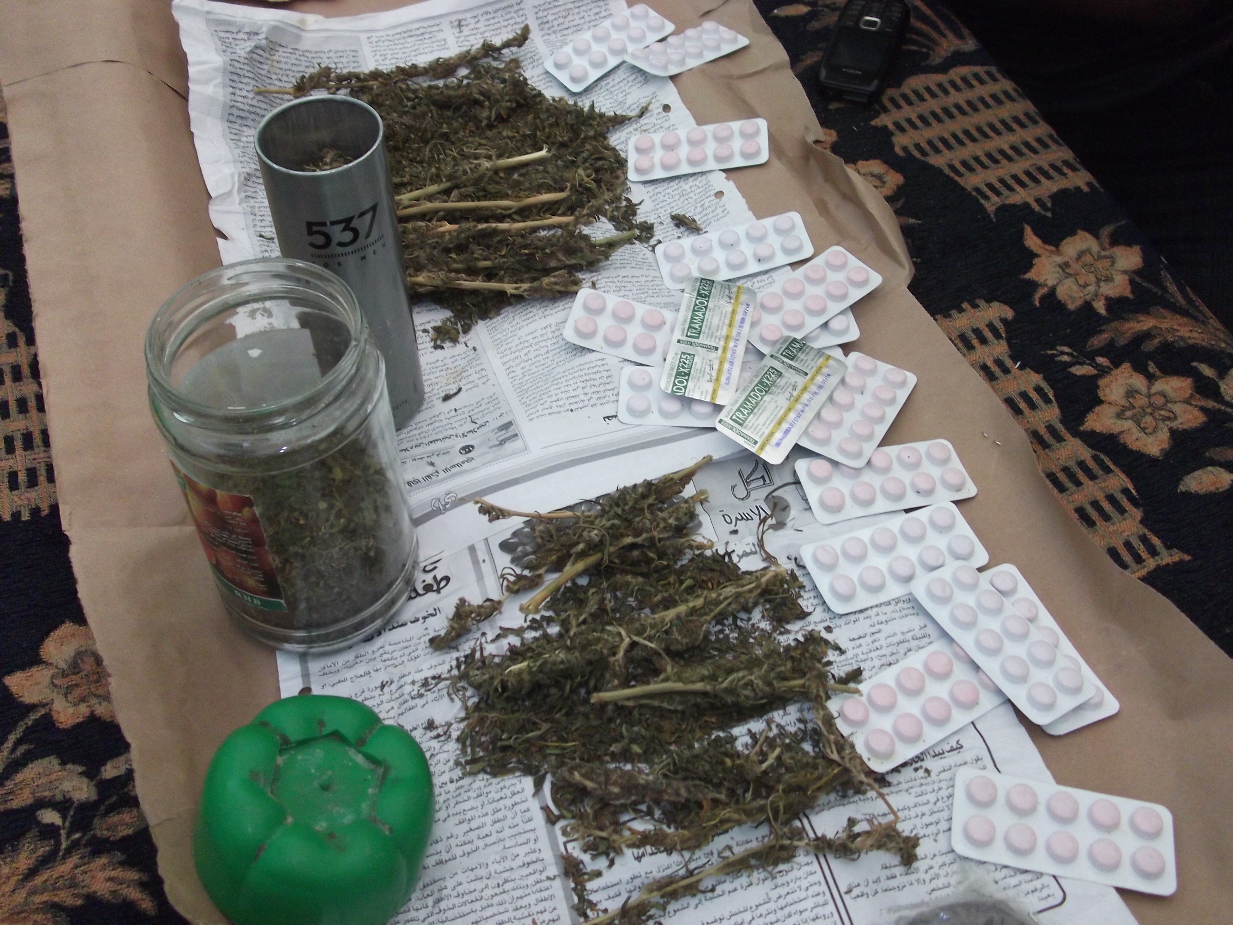 ضبط حبوب مخدرة في الخليل ضبط حبوب مخدرة في الخليل