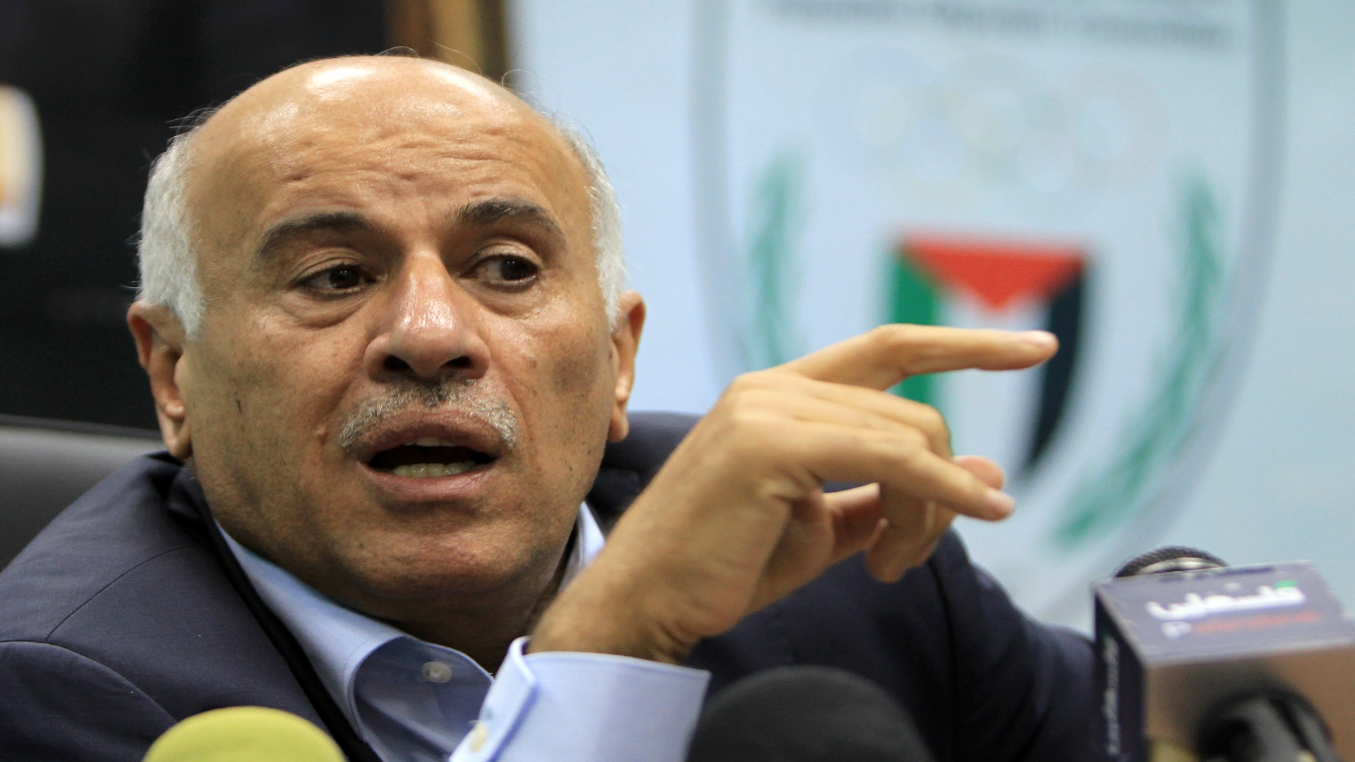 الرجوب للمنتخب السعودي: إمّا اللعب في فلسطين وإلّا.. الرجوب للمنتخب السعودي: إمّا اللعب في فلسطين وإلّا..