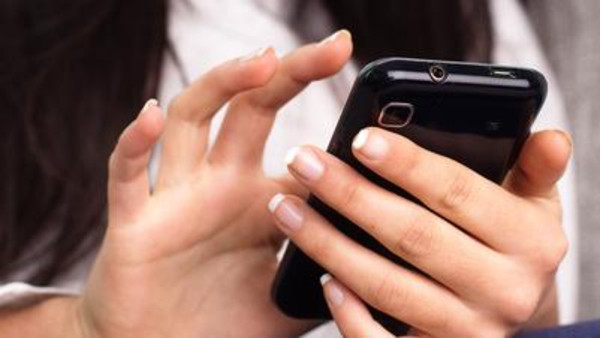 الهاتف الذكي يستخدم بمعدل 200 مرة يومياًً الهاتف الذكي