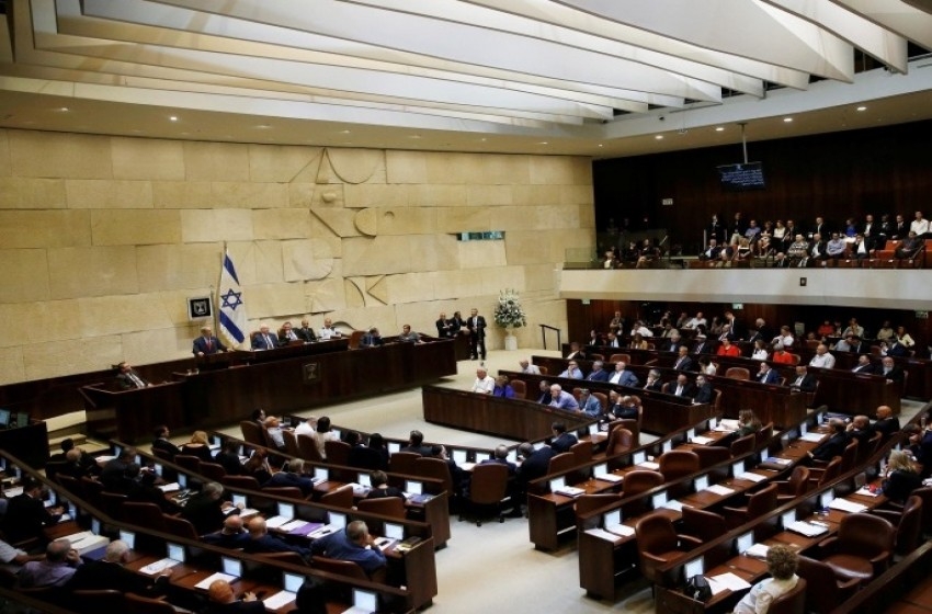 الكنيست يصوت على قانون "منع لم الشمل" للعائلات الفلسطينية
