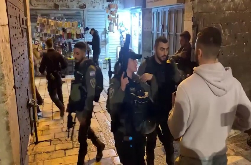 إصابة شرطي إسرائيلي في عملية طعن بالقدس