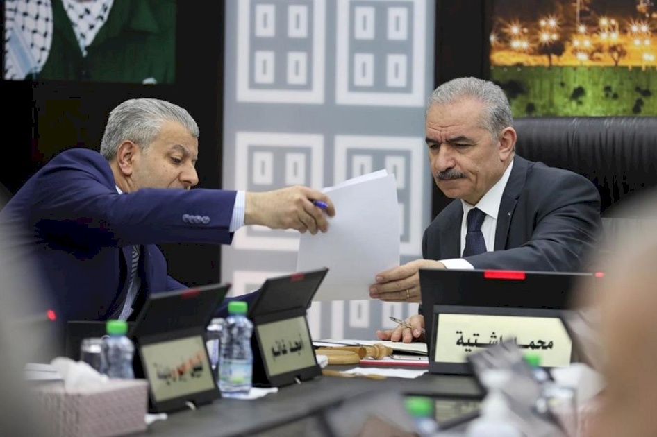 مستشار اشتية: نأمل أن لا نصل إلى إجراءات تجاه المعلمين المضربين