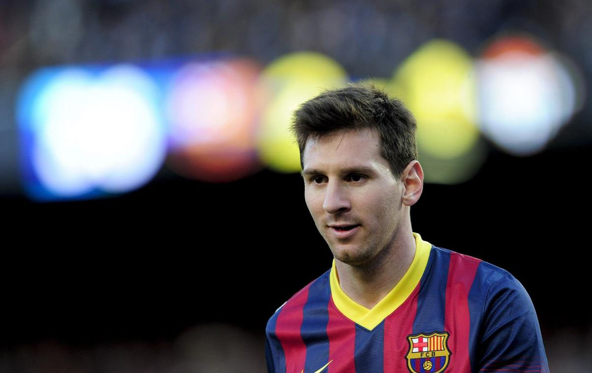 مانشستر سيتي يفاوض برشلونة ليحظى بـ ميسي ميسي