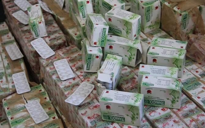 مكافحة خان يونس تضبط 200 ألف حبة ترامادول ترامادول