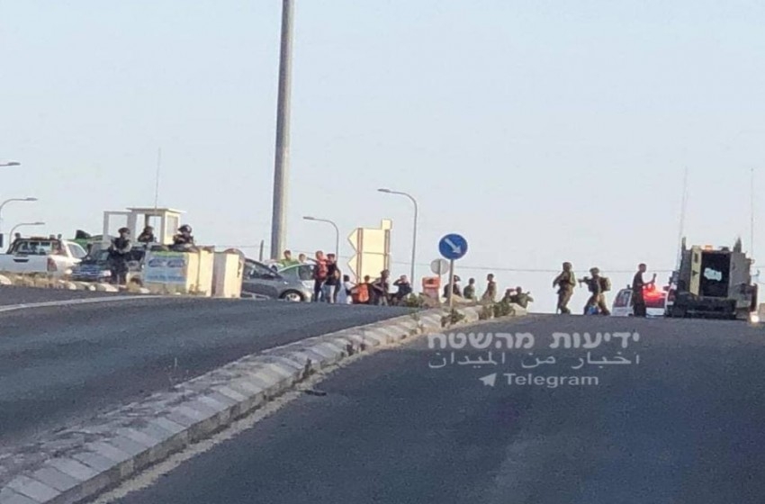 محدث: 3 إصابات بينها خطيرة في عملية إطلاق نار قرب حاجز زعترة