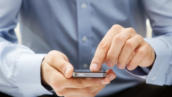 أنت تتكلم عبر جوالك.. والمخابرات الأميركية تستمع المخابرات الأمريكية