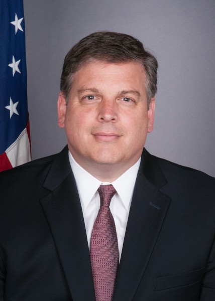 "القنصل الأميركي" مستعدون للمساهمة بالنهوض بالمدن الصناعية الفلسطينية