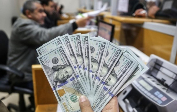 واللا: مساعي للتوصل لاتفاقية بشأن منحة موظفي غزة
