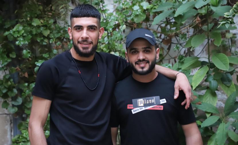 عائلة المطارد اشتية تحمل السلطة المسؤولية عن حياته